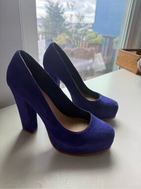 Steve Madden Suede Royal Blue Platform Pumps